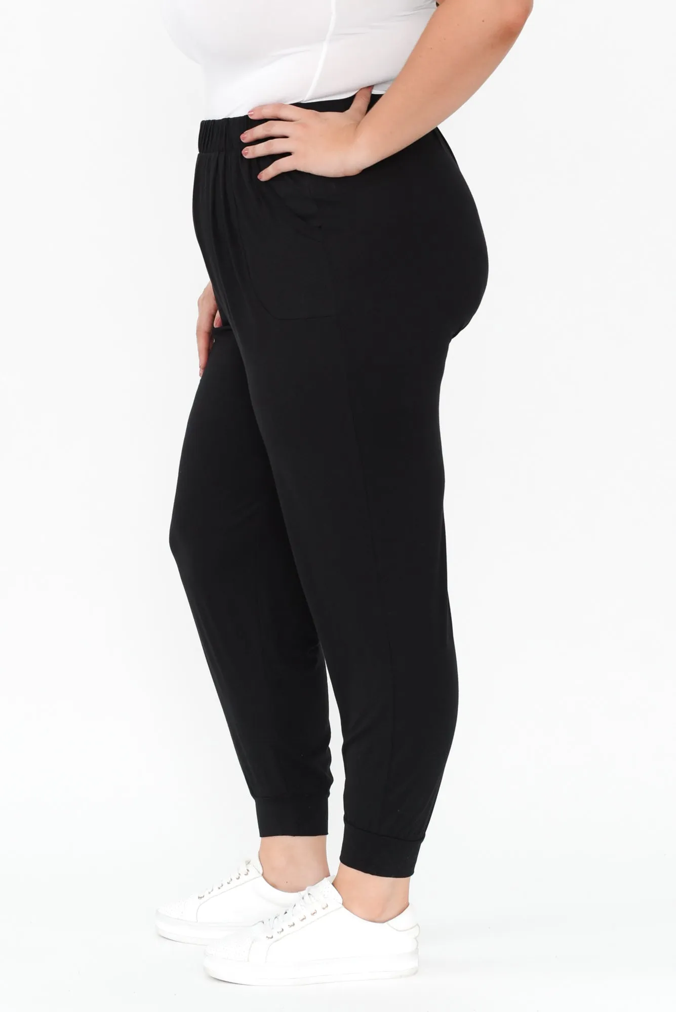 Black Weekend Pants