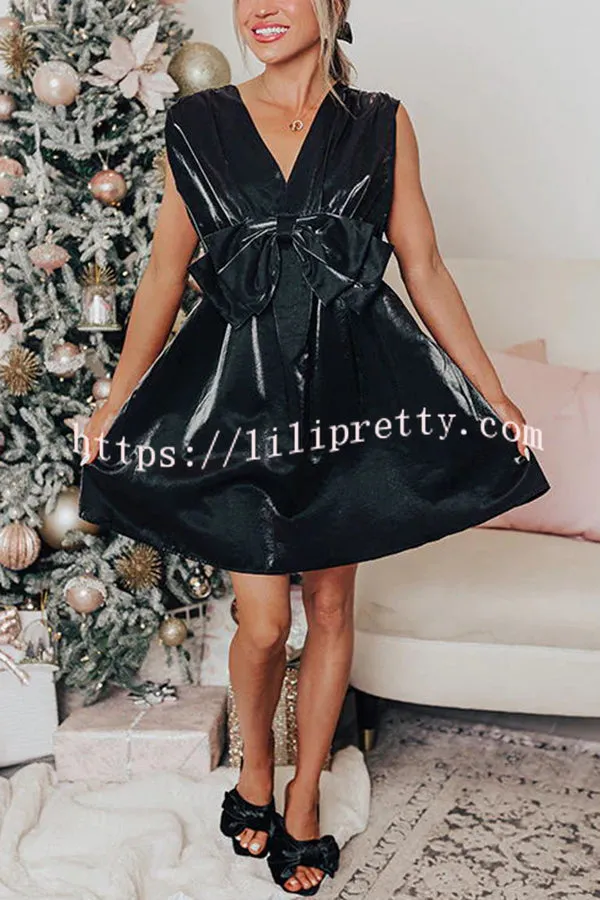 Mesmerizing Sight Satin Bow Design Pocketed Mini Dress