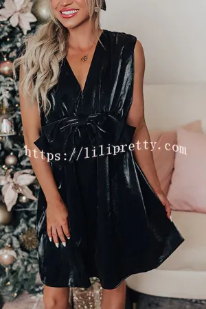 Mesmerizing Sight Satin Bow Design Pocketed Mini Dress