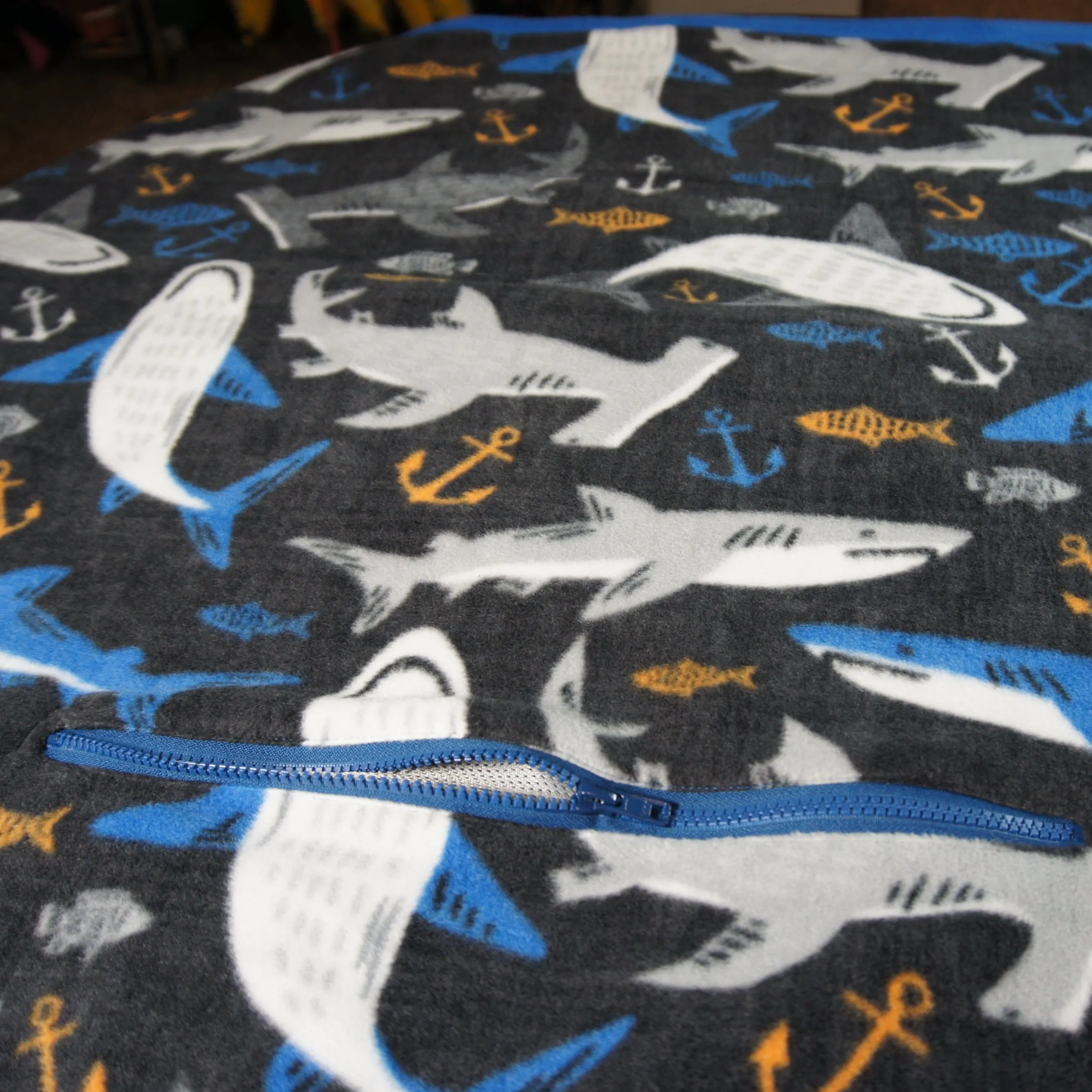 Throws - Road Trip - Medium - Accent - Sharks Galore