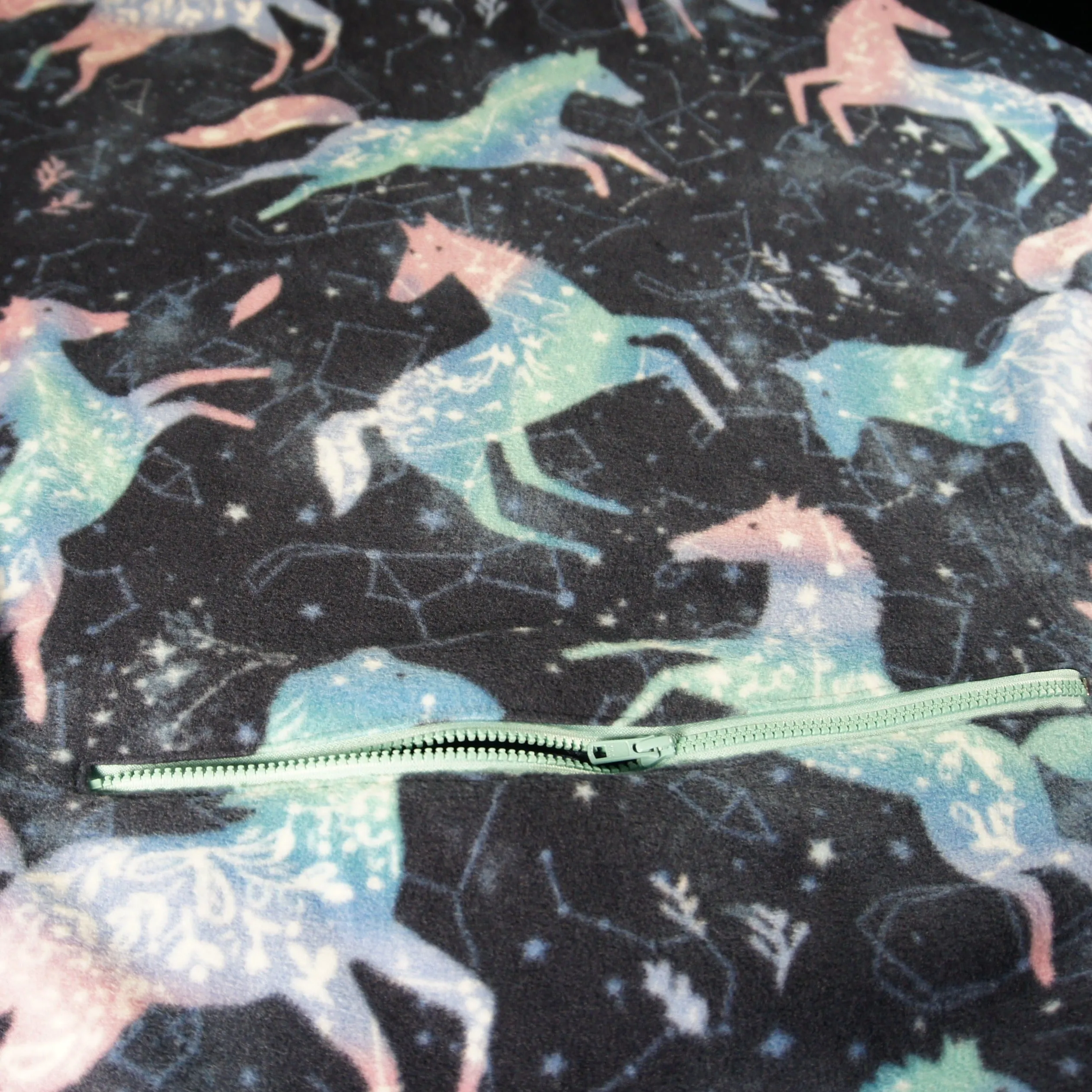 Throws - Road Trip - Medium - Accent - Unicorns