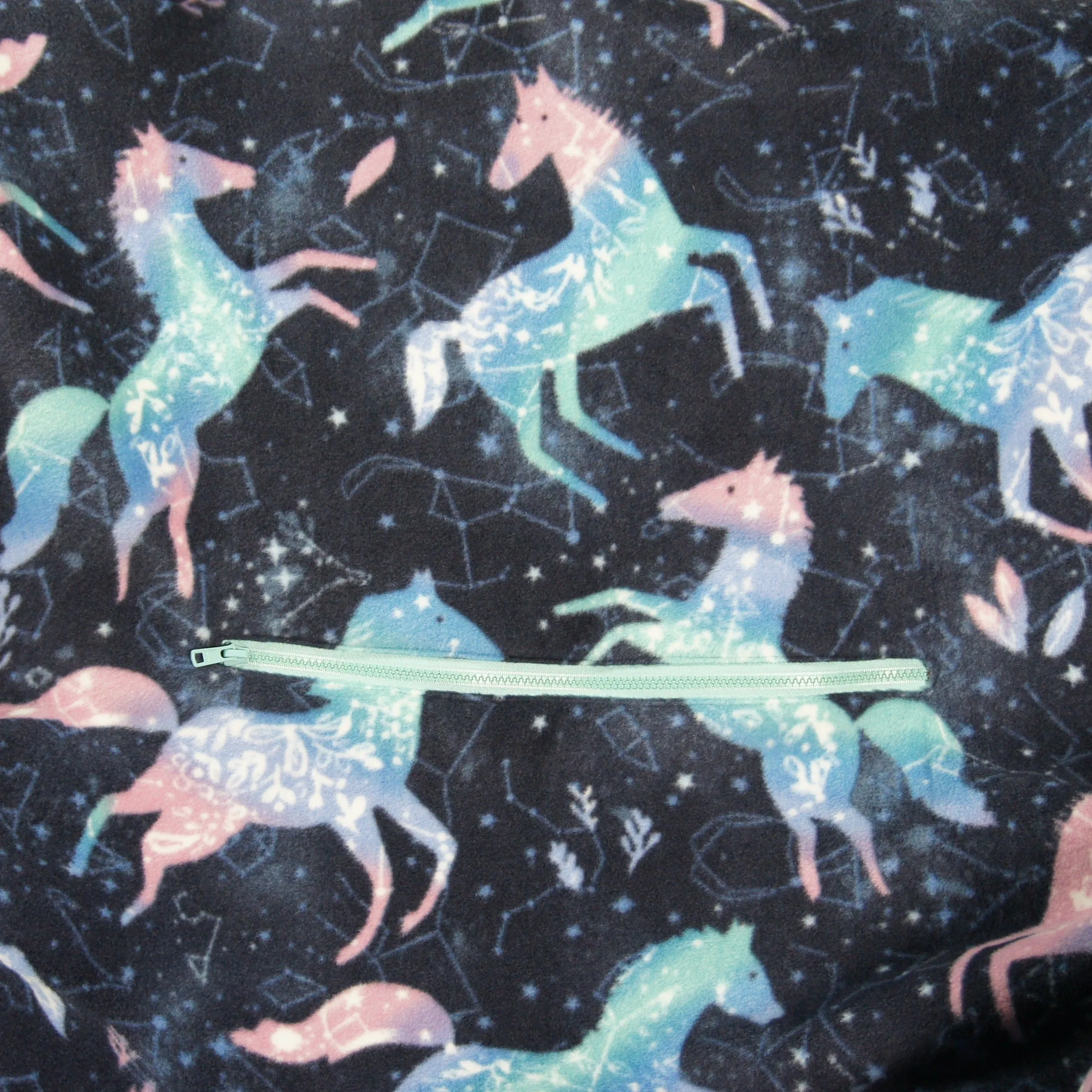 Throws - Road Trip - Medium - Accent - Unicorns