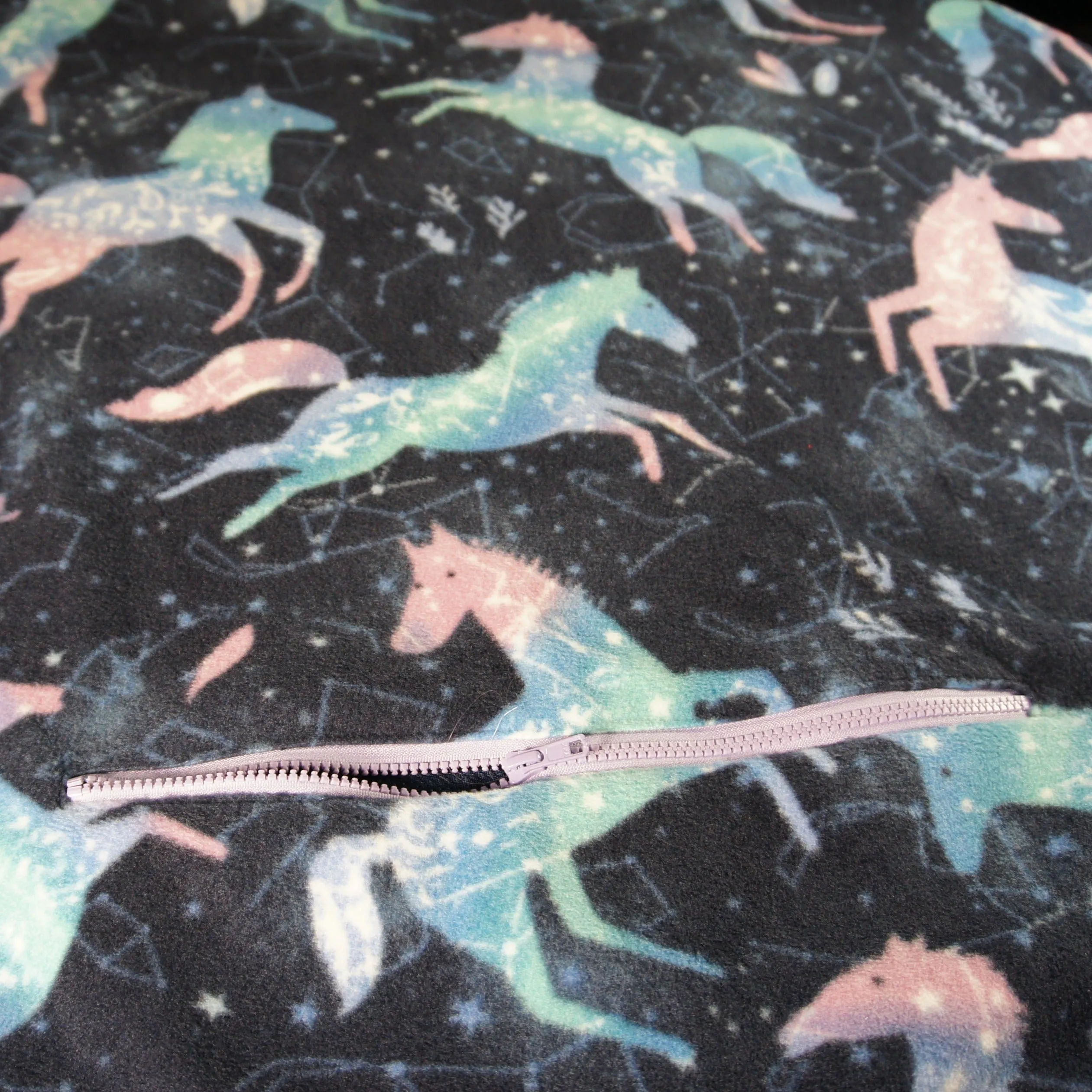Throws - Road Trip - Medium - Accent - Unicorns